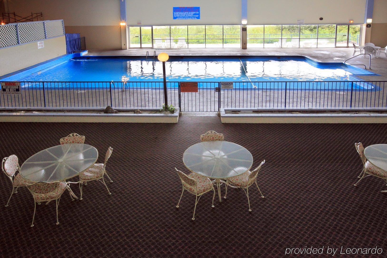 Americas Best Value Inn Нютън Съоръжения снимка