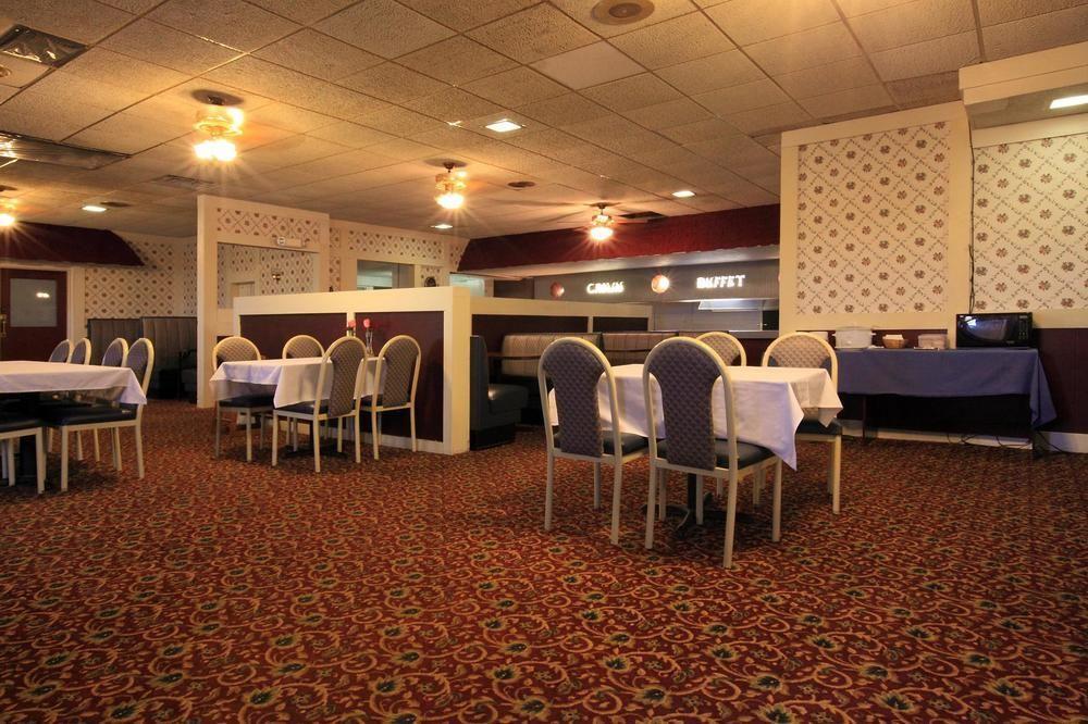 Americas Best Value Inn Нютън Ресторант снимка
